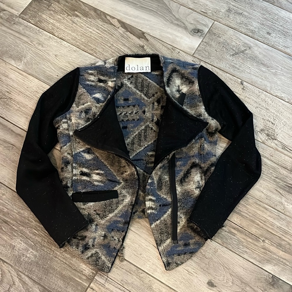 EUC dolan zip up wool blend blazer, sz S
